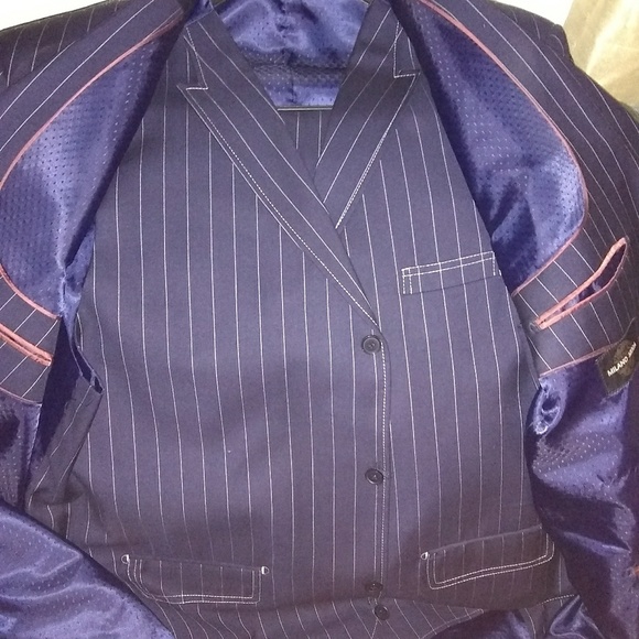 Multiple suits - Picture 5 of 6